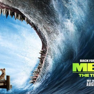 《巨齿鲨2》发布新预告 北美预售开启
