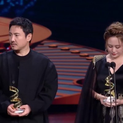 沈腾马丽获微博电影之夜年度最受欢迎演员